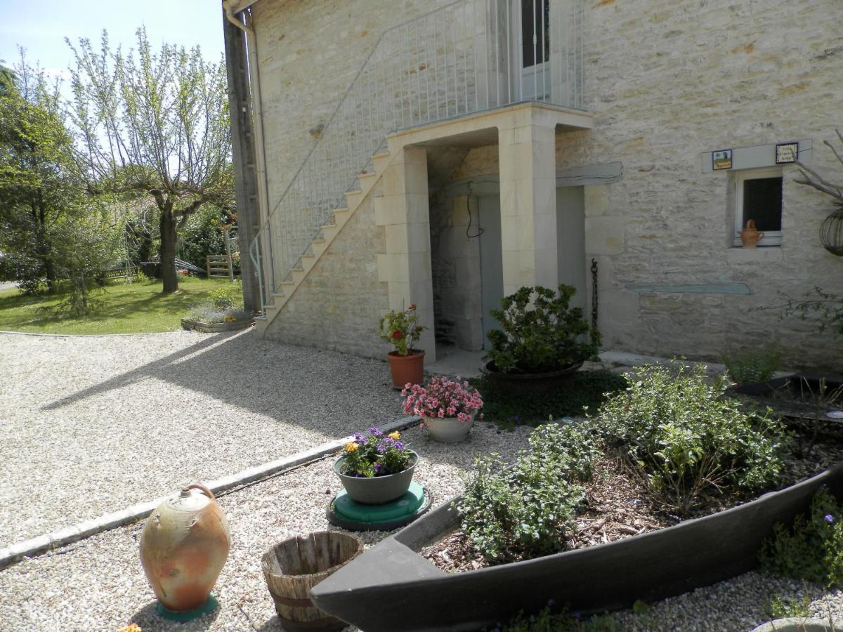 Bed and Breakfast Au Pre Du Mignon Aux Portes Du Marais Poitevin Thorigny  Exterior foto